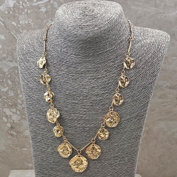 SINGLE STRAND BEATEN NECKLACE IN GOLD