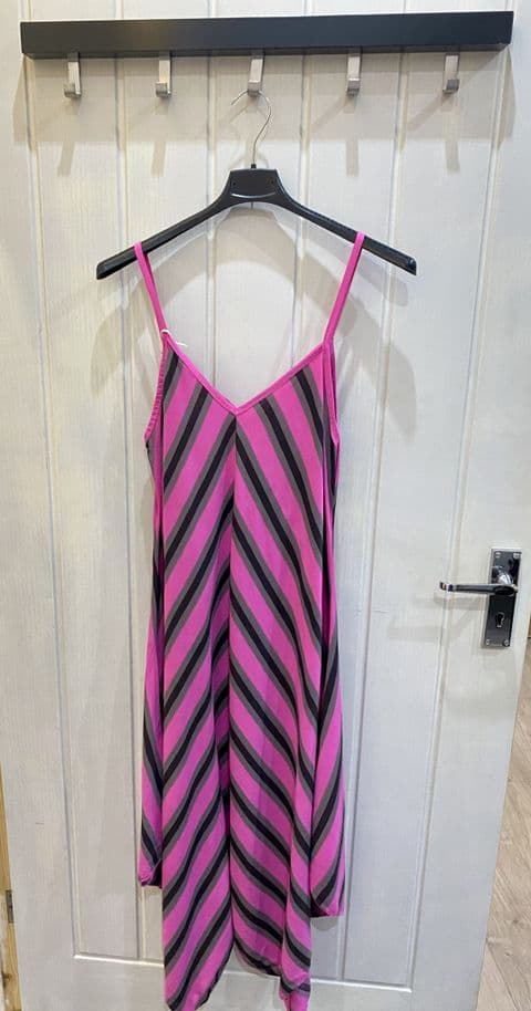 STRIPE SPAGHETTI STRAP DRESS PINK