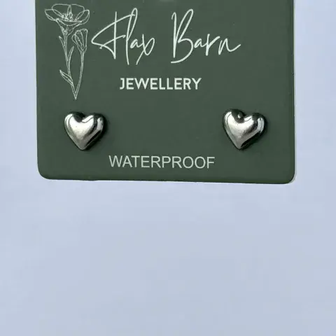 TARNISH RESISTANT HEART STUDS IN SILVER