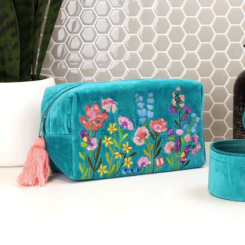 TURQUOISE VELVET FLORAL EMBROIDERES WASH BAG