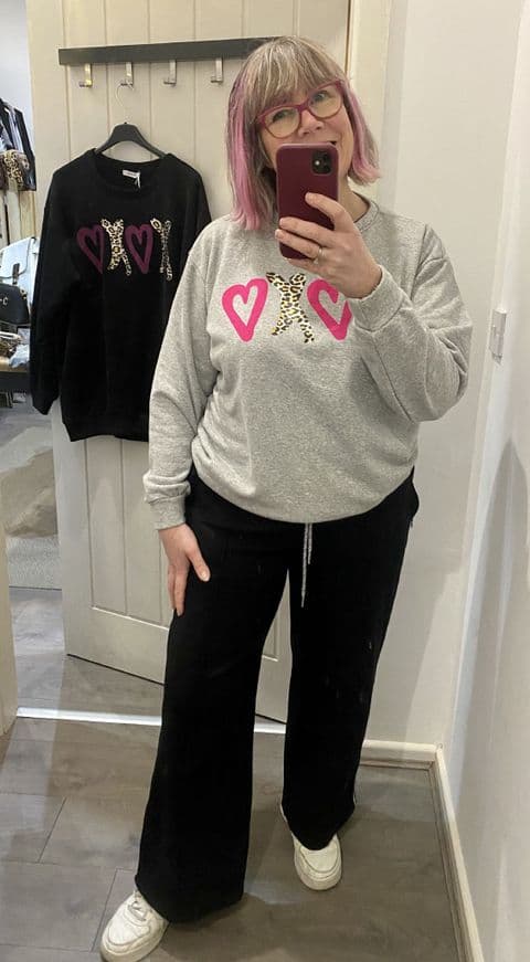 XOXO SWEATSHIRT