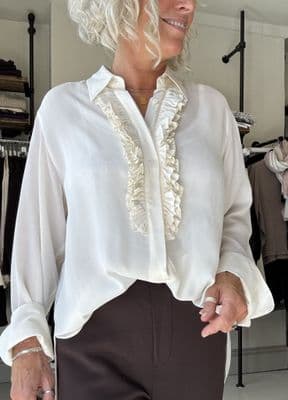 039-ITALY Blouse Jessi ivory