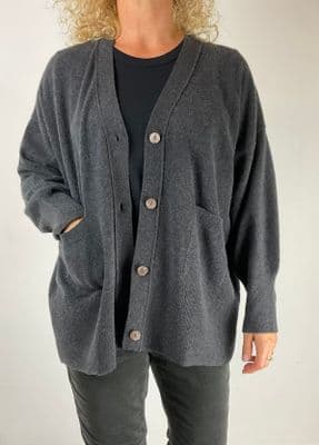 Caroline Cashmere Boyfriend Cardigan charcoal