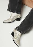 Fabienne Chapot Boot cream