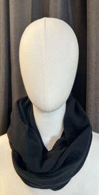Neirami Snood black