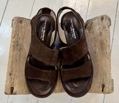 Patrizia Bonfanti Rosie Suede Sandal chocolate