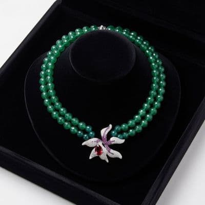 Agate Green  Flower pendant Gemstone Necklace and Earrings set