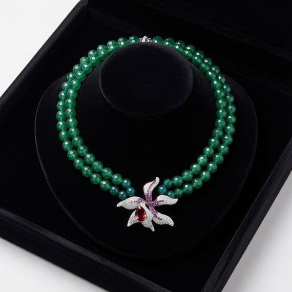 Agate Green  Flower pendant Gemstone Necklace and Earrings set