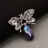 Butterfly Baroque pearl Brooch