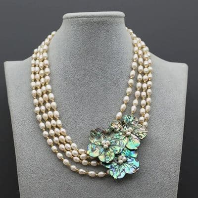 Freshwater Pearl Necklace earrings bracelet