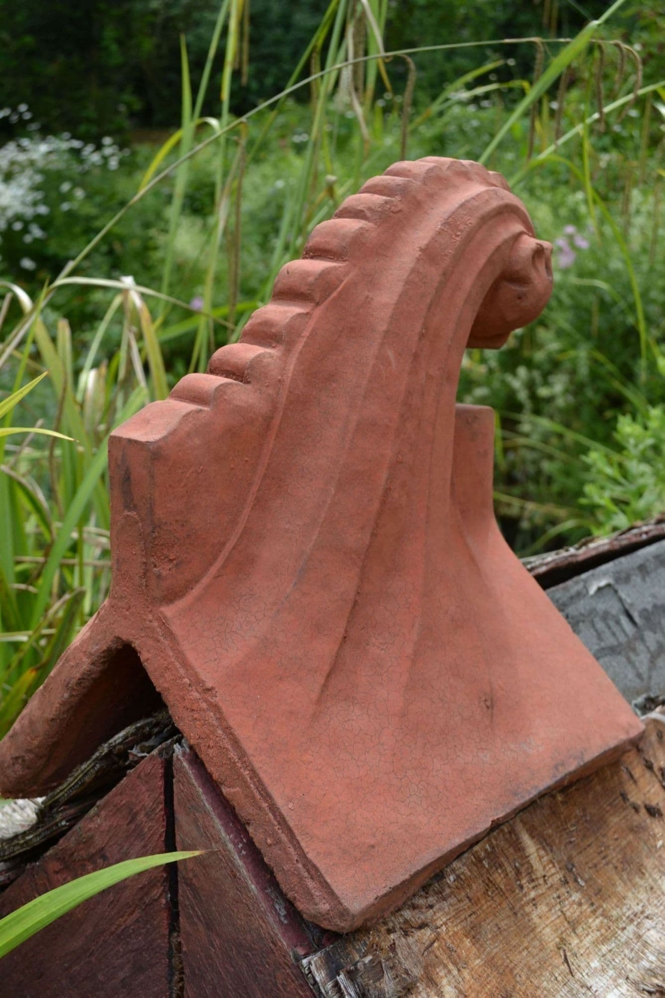 Wave Victorian style decorative roof finial