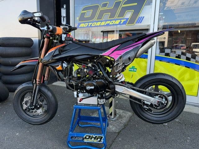 STOMP 212SM 212 cc Supermoto Race Pit Bike