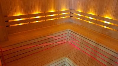 Bespoke Canadian Spruce Sauna - Domestic Sauna