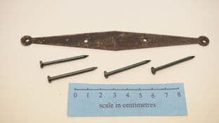 160mm long shaped box connectors and turret head nails