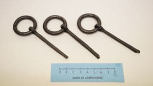 25mm ID ring and split pin supplied as a set of 3