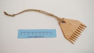 Anglo-Saxon Abingdon wooden weaving comb triangulate last one