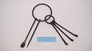 Anglo-Saxon Chatelaine Butlers field grave 18