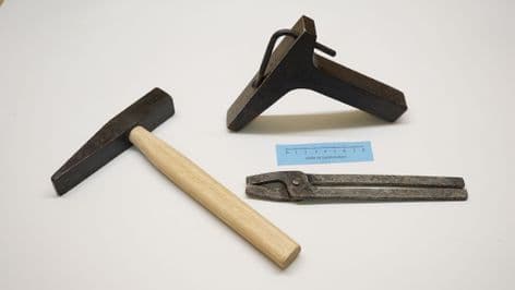 anglo saxon roman viking and medieval metalworkers smithing set