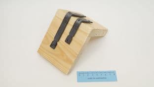 Anglo-saxon style waisted corner brackets in forged steel choice of quantity and length
