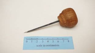 Anglo scandinavian coppergate leather workers awl 10thc