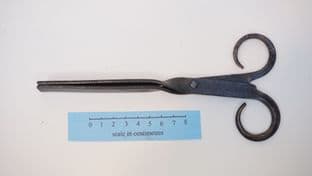 late medieval or colonial US 8" long forged steel tongs