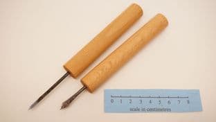 leatherworkers diamond and half round D awl choice of design