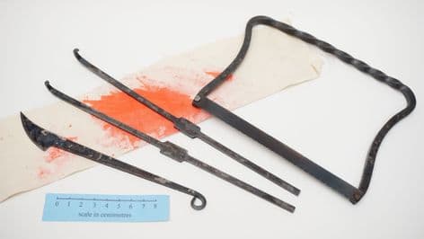medieval barber surgeons amputation set saw scalpel and 2 wound retractors style A daegrad Tools