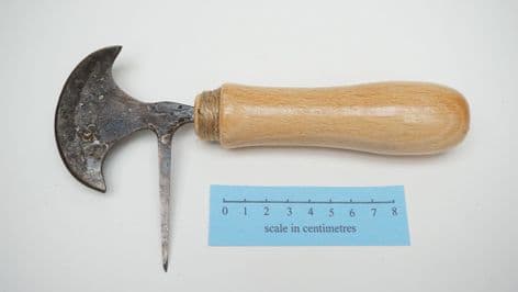 medieval nuremberg leatherworkers combination lunette and awl