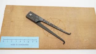 medieval small 5" inside calipers
