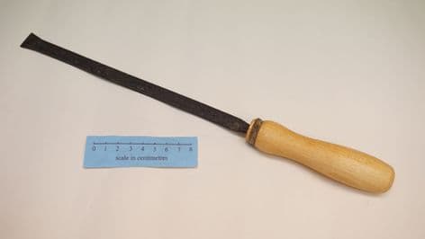 medieval style gardeners forged steel weed slice