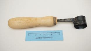 medieval woodworkers scorp 25mm diameter with beech wood handle and linen ferrule