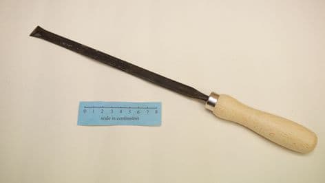 modern style gardeners forged steel weed slice