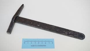Roman 2 piece steel hammer 240g weight compiegne gaul find