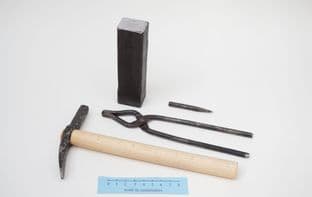 roman anglo saxon and viking reenactors smithing set anvil hammer pliers and punch set B