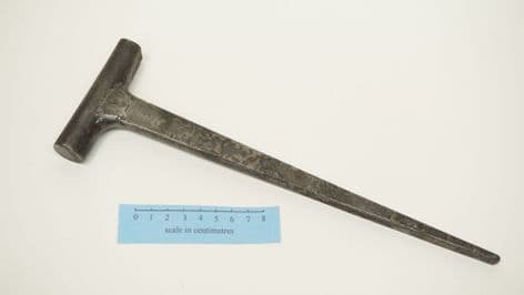 Roman one piece steel hammer from wroxeter 450g