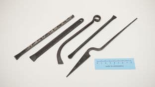 set of 5 roman London industry and craft spatulate pry tools