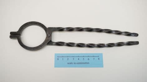 twisted arm tongs Roman To medieval industrial medical and apothecary use 10