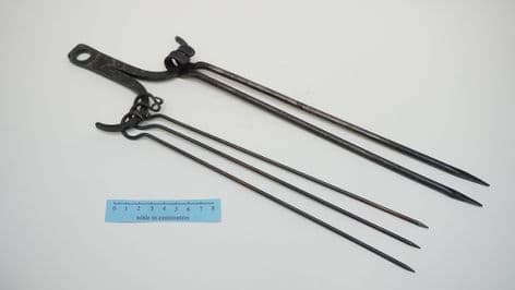 US colonial and european fireside cooking skewer set last one