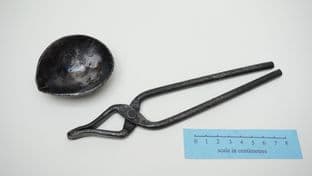 viking casting tray Tjele Hoard with tongs