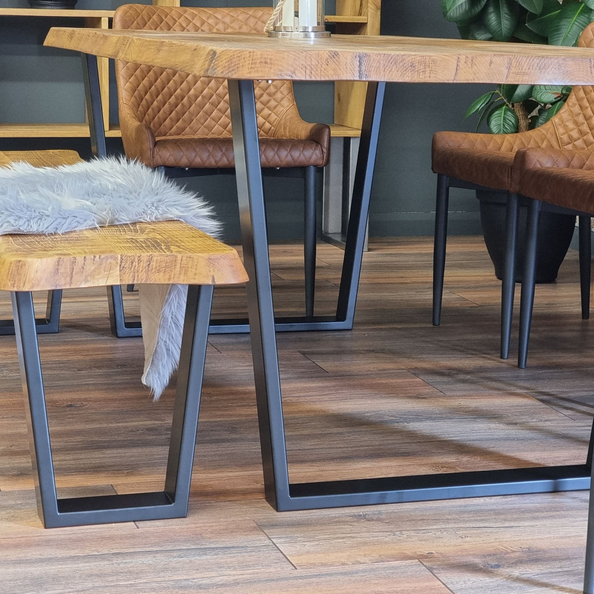 Live Edge Round Corners Dining Table VFRAME LEGS