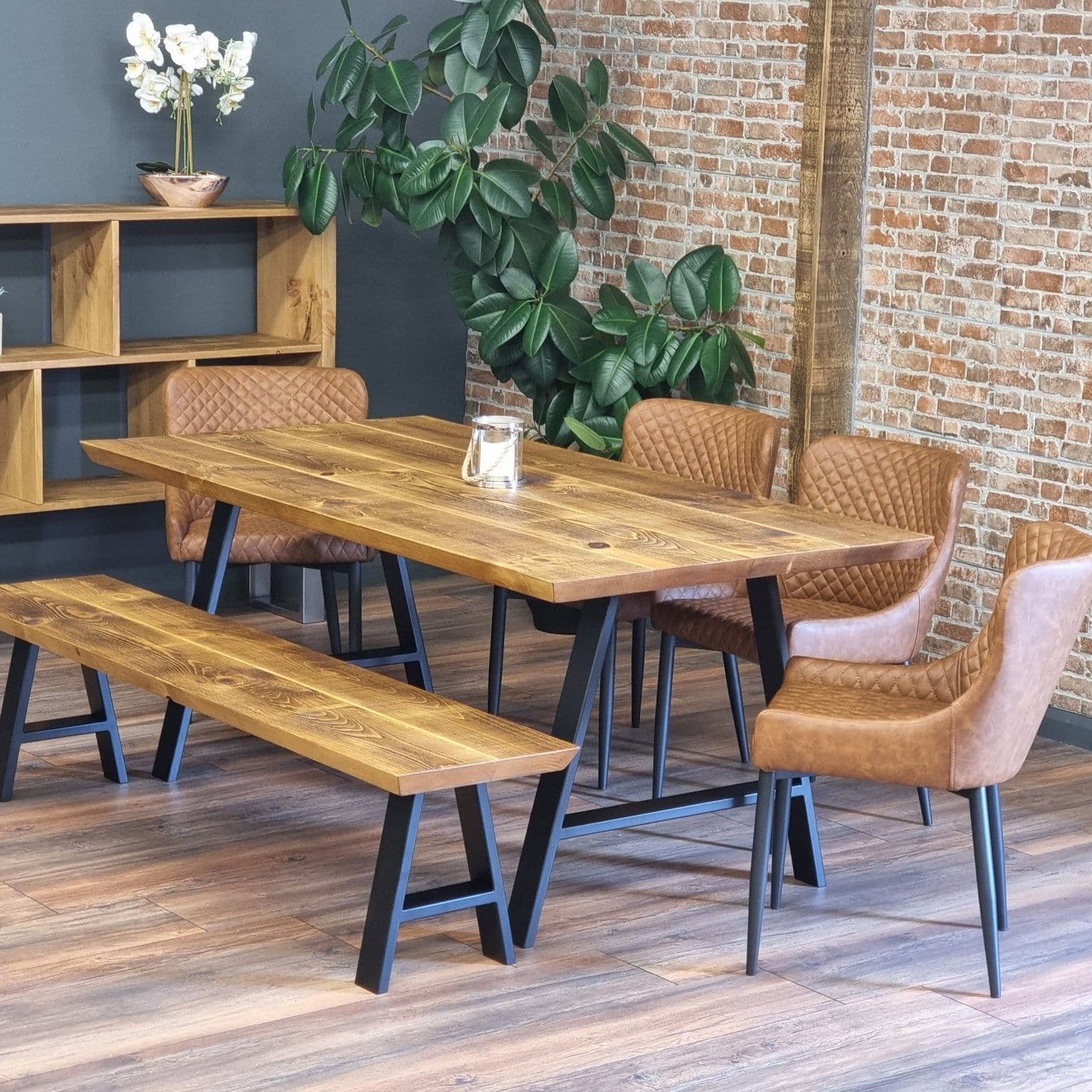 Louth Dining Table AFRAME LEGS