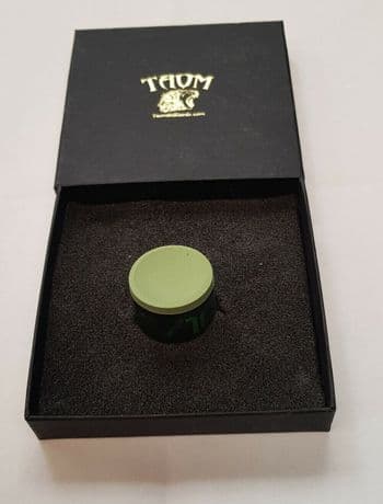 NEW V10 TAOM SNOOKER POOL CHALK, GREEN, IN PRESENTATION  BOX **NOW IN STOCK **