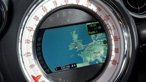 2019 MINI COOPER PROFESSIONAL SAT NAV DISC