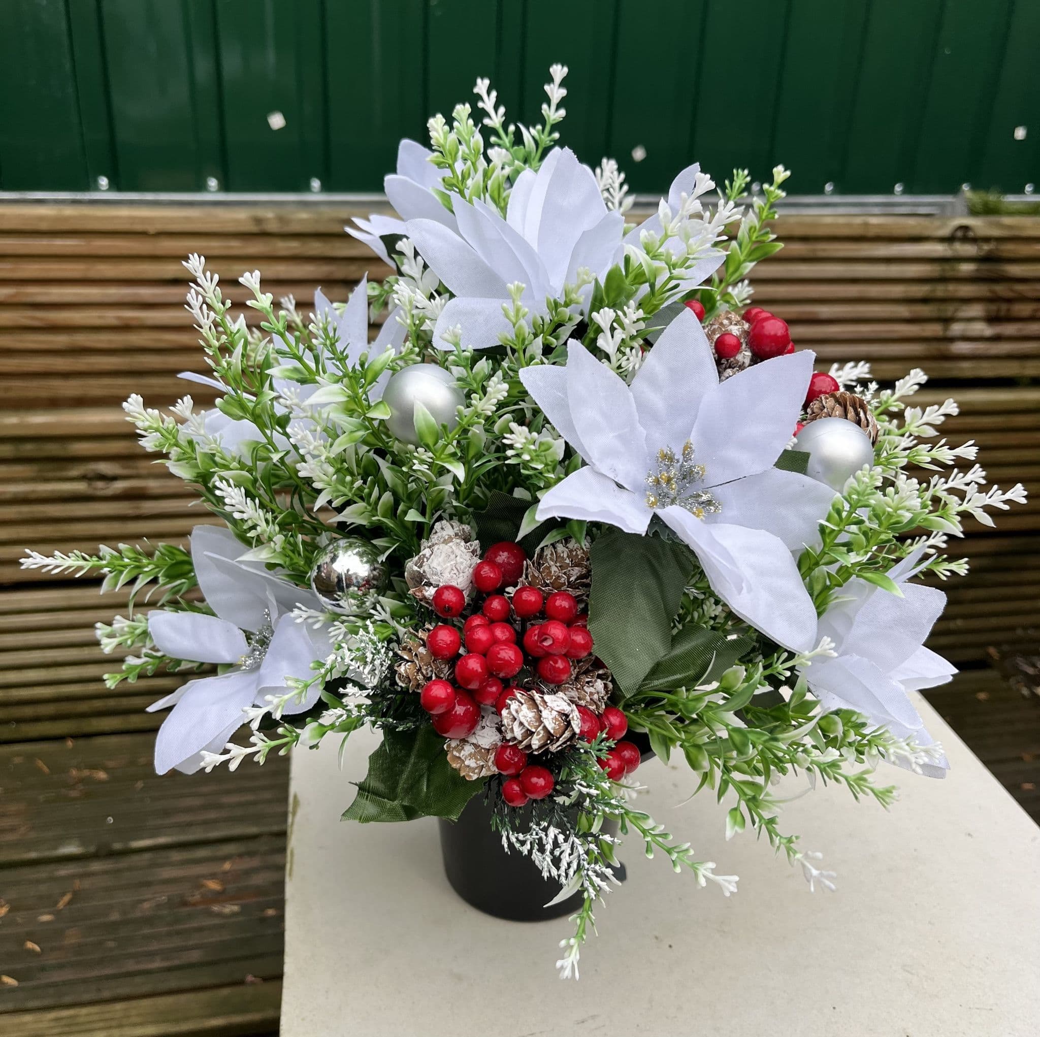 GRAVE POTS / INSERT CHRISTMAS 2023 SNOW WHITE