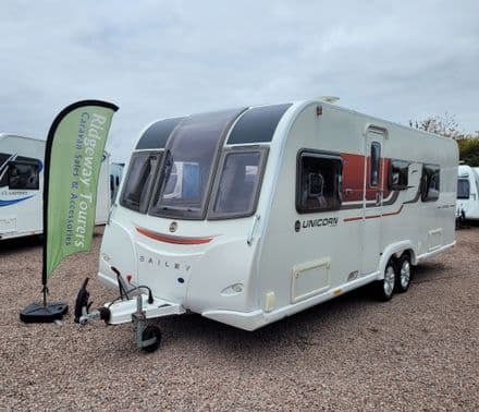* SALE AGREED * BAILEY UNICORN CORDOBA 2016 TWIN AXLE 4 BERTH - TWIN FIXED BEDS, AL-KO ATC, SOLAR