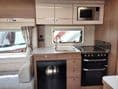 * SALE AGREED * ELDDIS AFFINITY 550 2017 SINGLE AXLE 4 BERTH - FIXED ISLAND BED, AL-KO ATC