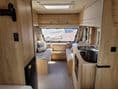 ELDDIS XPLORE 574 2017 LIGHTWEIGHT SINGLE AXLE 4 BERTH - TWIN FIXED BEDS