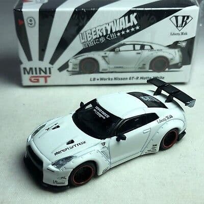 LB Nissan GT-R Matte White MINI GT（Mini GT #64 LB☆WORKS
