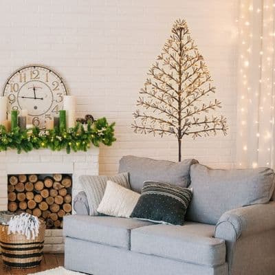 1.8M Light Up Twinkling Starburst Tree 744 LED 🌲