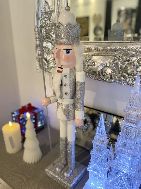 Christmas Nutcracker Silver 24